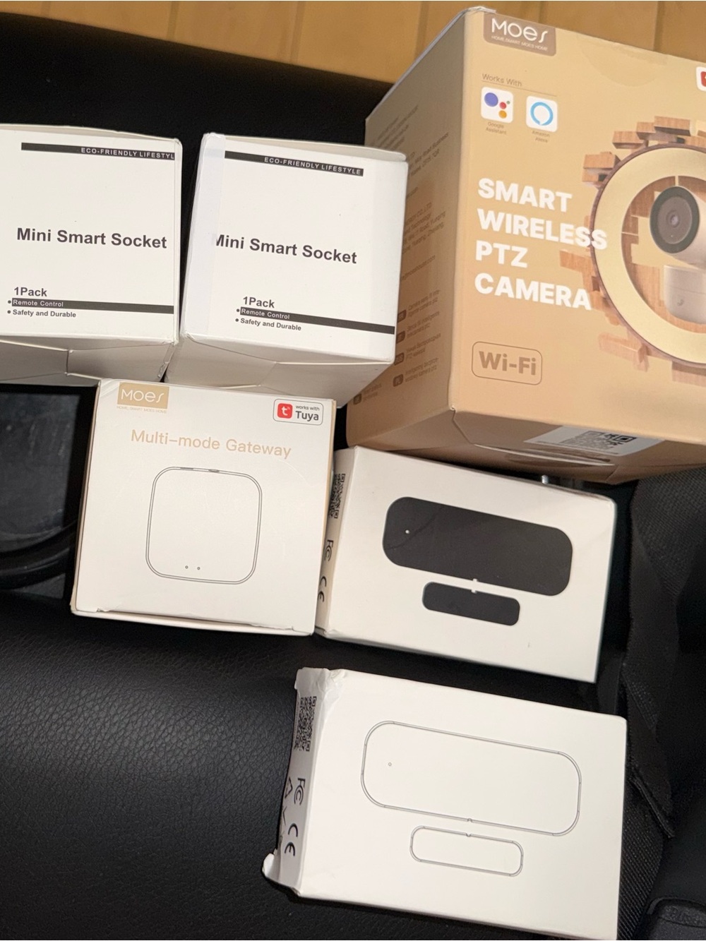 Moes Smart Wireless PTZ Camera & Accessories - White and Tan